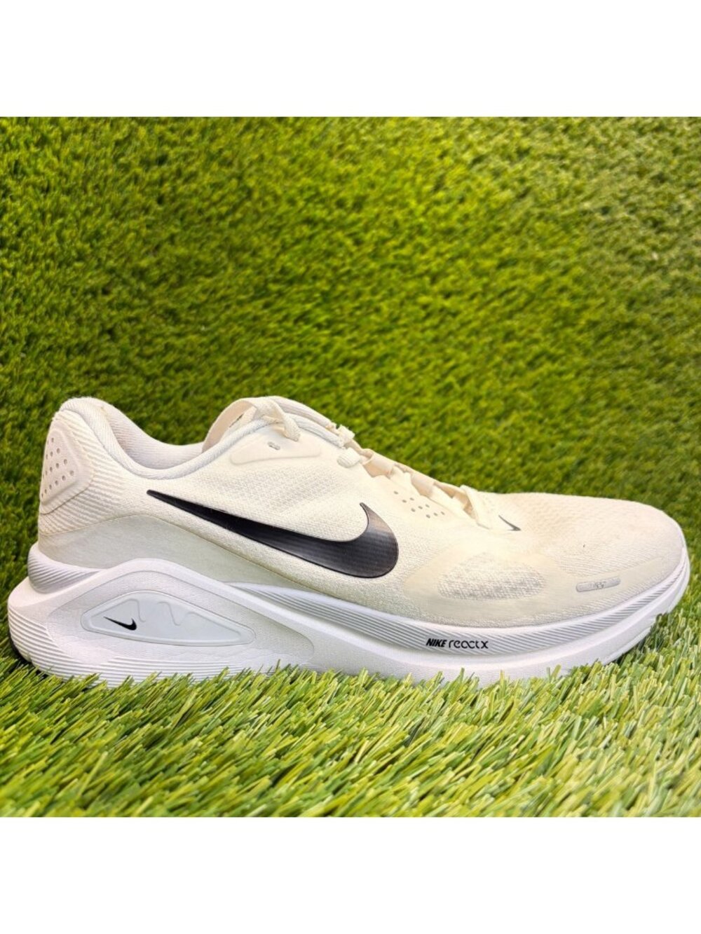 Nike Structure 26 Womens Size 8 White Black Athletic Running Shoes Sneakers